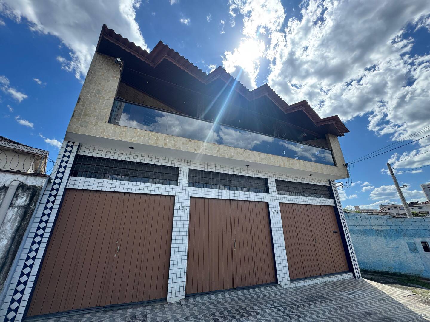 #197 - Casa para Venda em São Vicente - SP