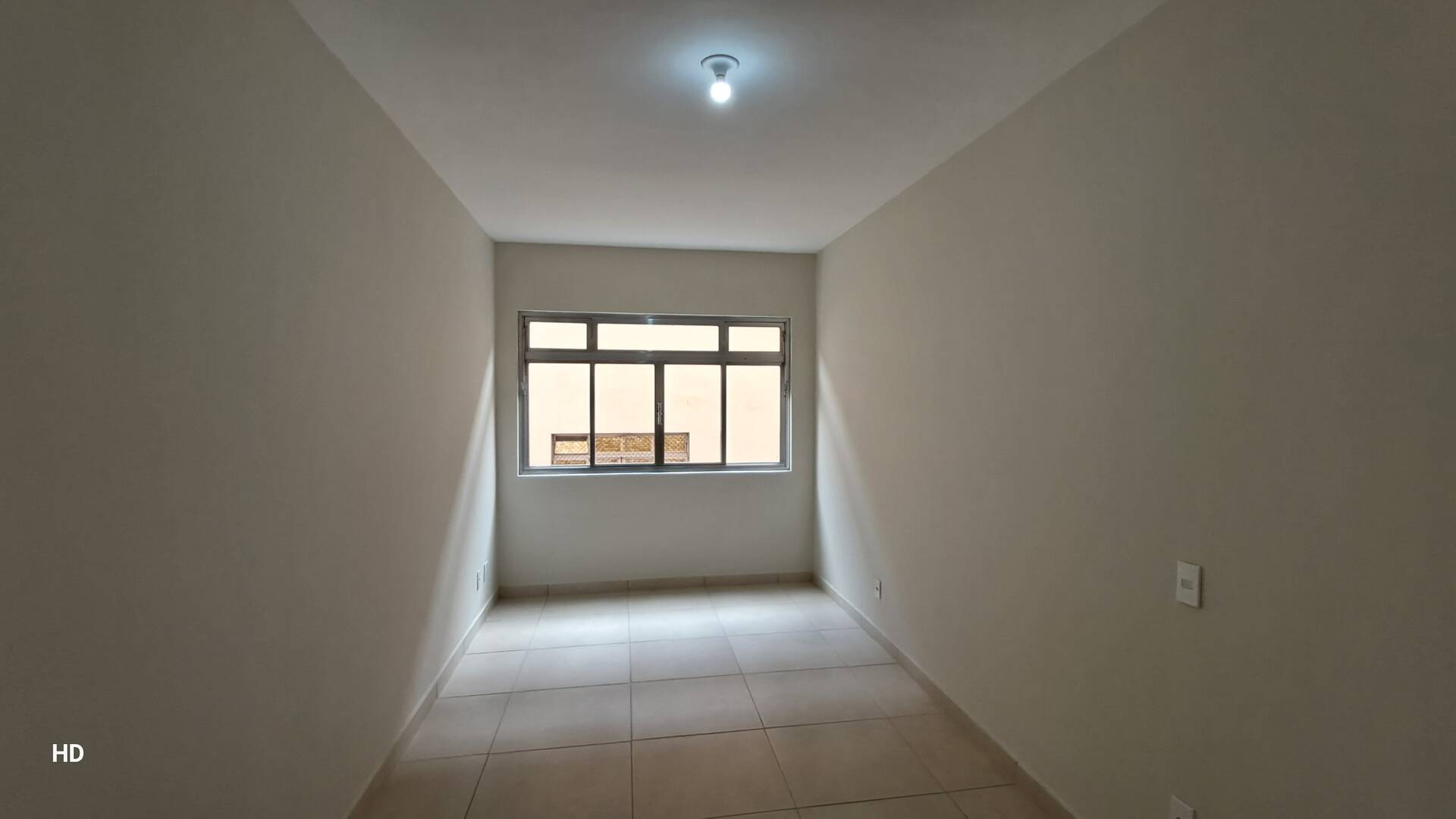 #203 - Apartamento para Locação em São Vicente - SP