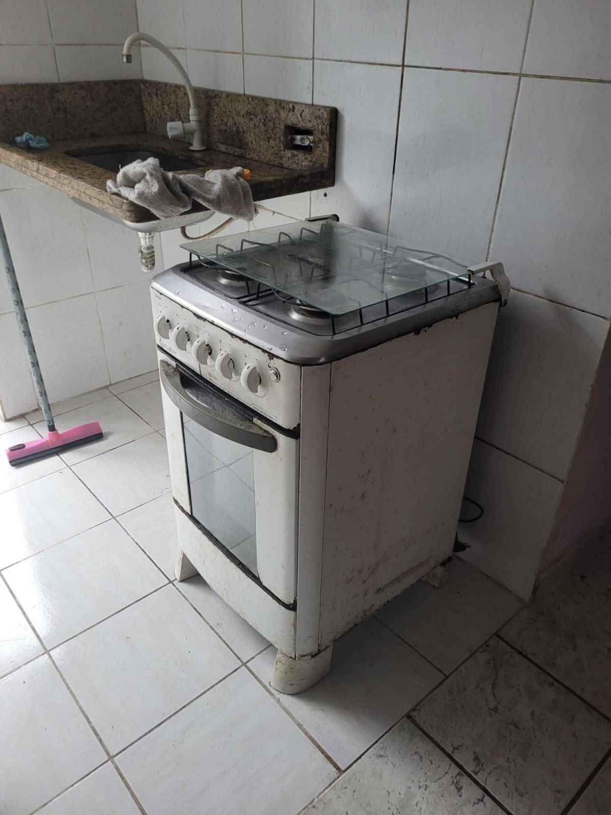 Kitnet e Studio à venda e aluguel com 1 quarto, 38m² - Foto 4