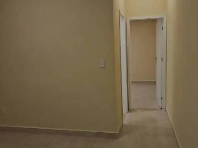 Apartamento para Venda em São Vicente - 3