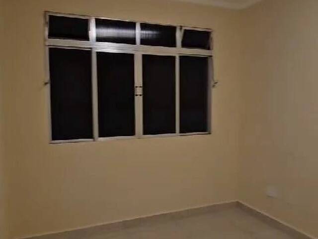 Apartamento para Venda em São Vicente - 2