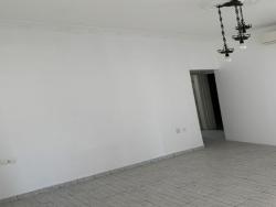 #CA0159 - Casa para Venda em Santos - SP - 2